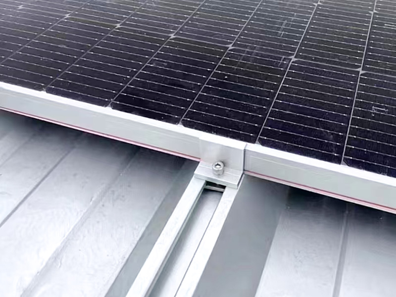 YX25-820 Easy To Install PV Tile Roll Forming Machine