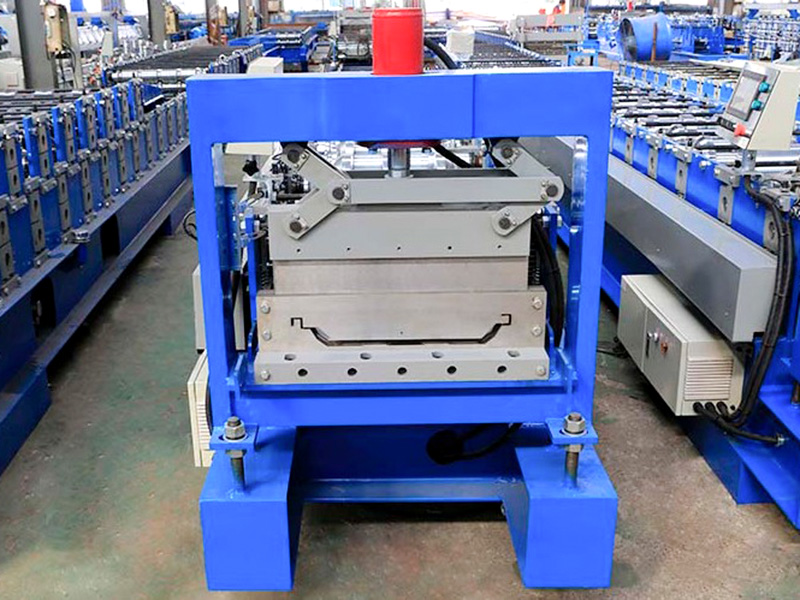 490-Type Metal Standing-seam Roofing Machine